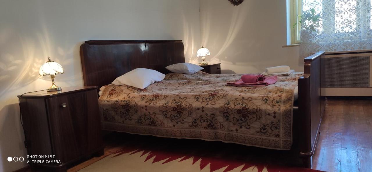 Terez Haza Hotel Pazmand Buitenkant foto