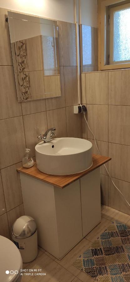 Terez Haza Hotel Pazmand Buitenkant foto