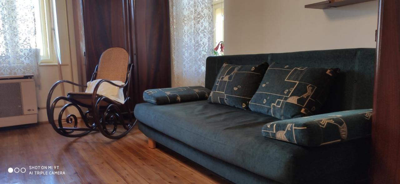 Terez Haza Hotel Pazmand Buitenkant foto