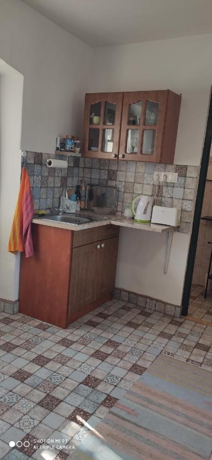 Terez Haza Hotel Pazmand Buitenkant foto